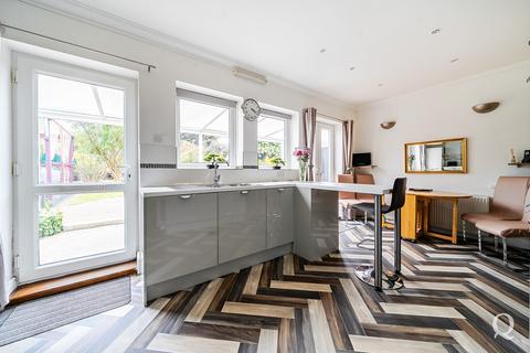 1 Eastern Avenue, Minster On Sea, Sheerness, ME12 3BP