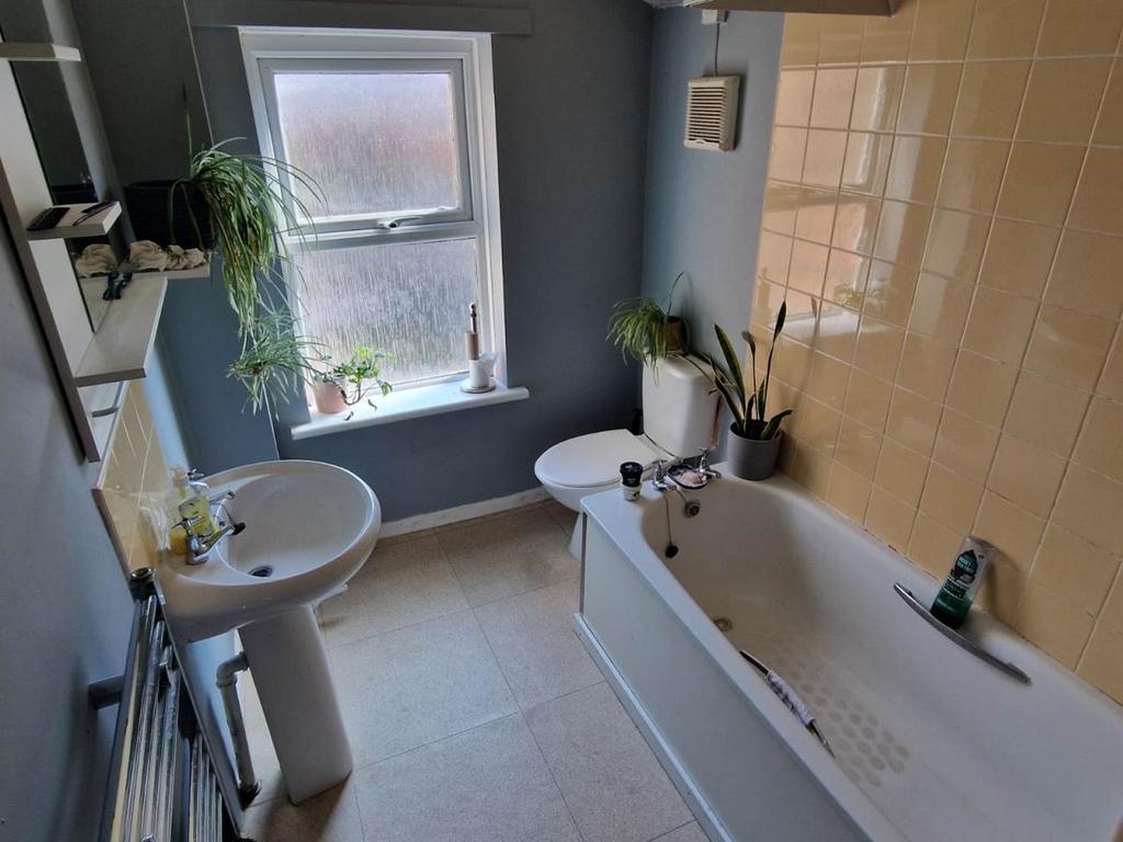 Bathroom (2)