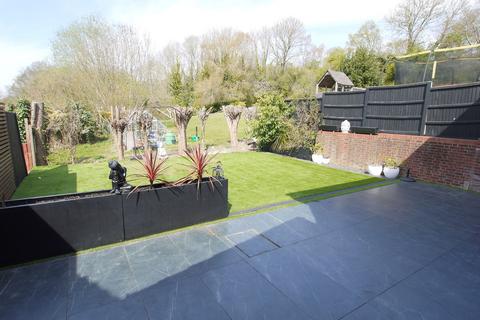 5 bedroom detached house for sale, Badgers Rise, Badgers Mount, TN14