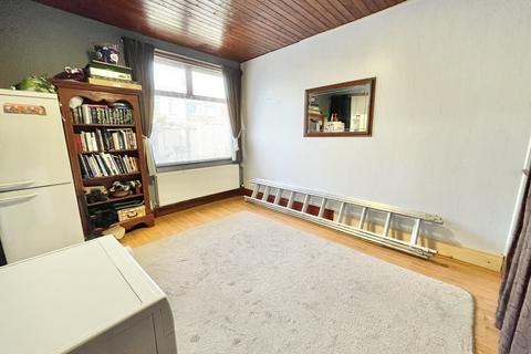 27 Boardman Avenue, Blackpool, FY1 6QD