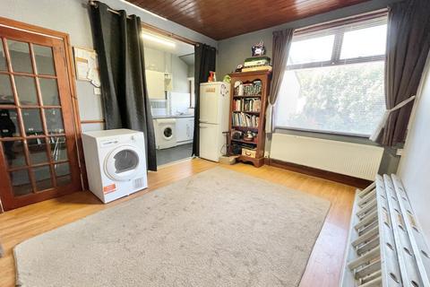 27 Boardman Avenue, Blackpool, FY1 6QD