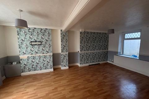 3 bedroom terraced house for sale, New Street, Llanelli SA15
