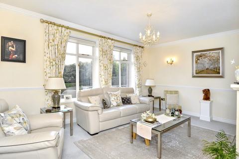 31 Dingle Road, Pedmore, Stourbridge, DY9 0RS