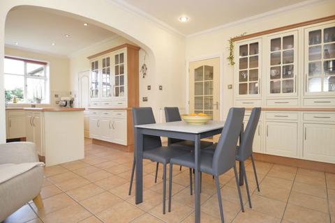 31 Dingle Road, Pedmore, Stourbridge, DY9 0RS