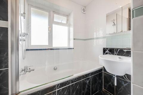 2 bedroom flat for sale, Broadhurst Gardens, South Hampstead