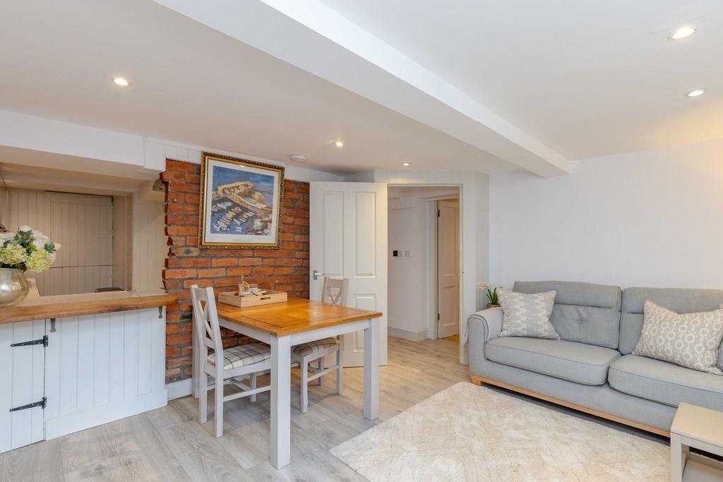 Living dining
