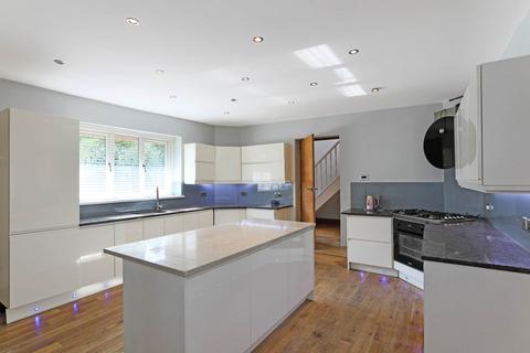 4 bedroom semi-detached house for sale, Asquith Street, Birstall