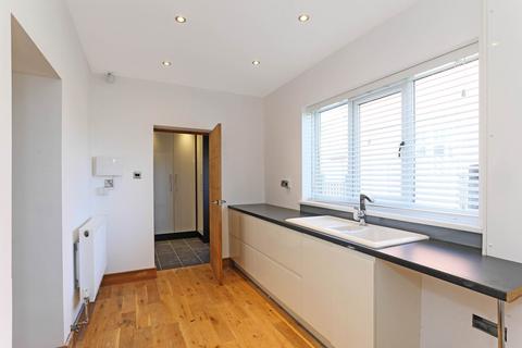 4 bedroom semi-detached house for sale, Asquith Street, Birstall