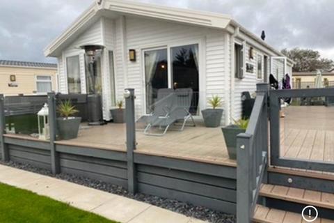 3 bedroom lodge for sale, Talacre CH8