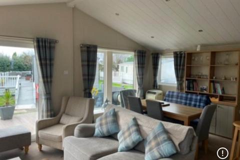 3 bedroom lodge for sale, Talacre CH8