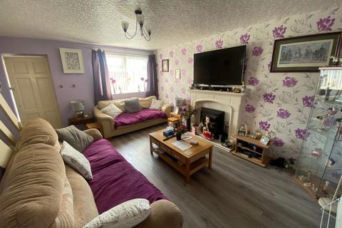 6 Glaisdale, Oldham, OL4 3AS
