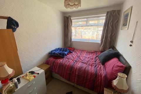 6 Glaisdale, Oldham, OL4 3AS