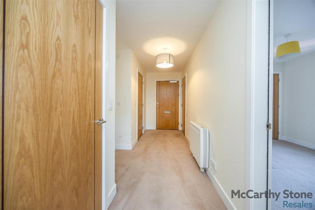 Hallway.jpg