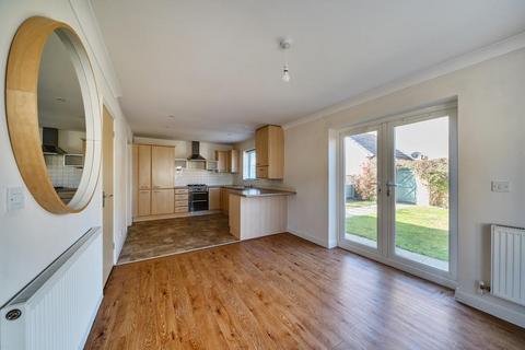 3 Baldwin Mews, Carterton, OX18 1AW