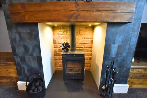 6 Booth Street, Queensbury, Bradford, BD13 2HU