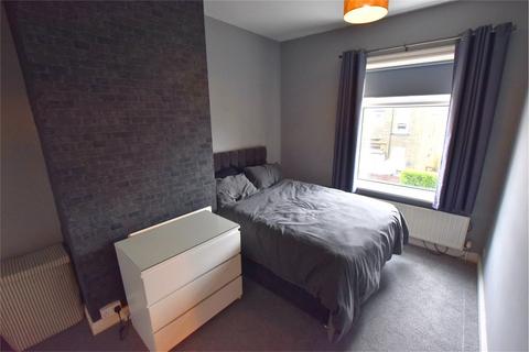6 Booth Street, Queensbury, Bradford, BD13 2HU