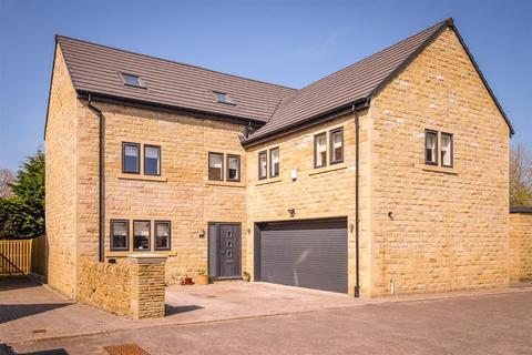 5 bedroom detached house for sale, Howard Court, Norwood Green