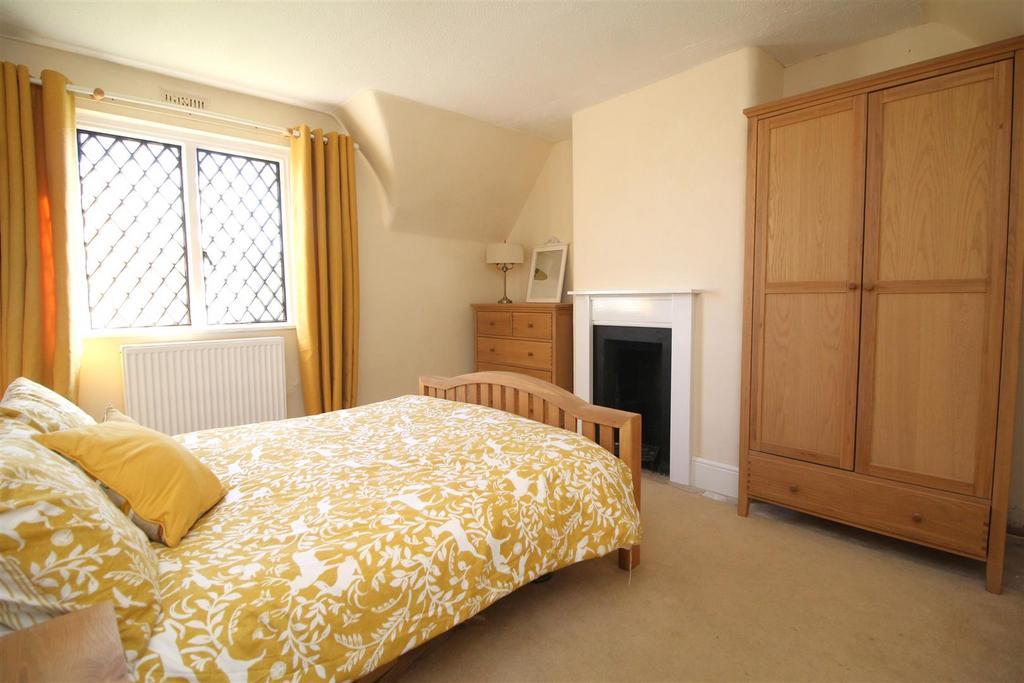 Main bedroom .JPG