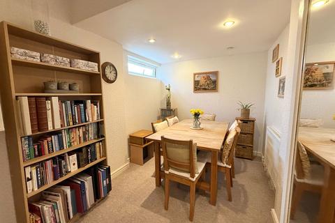 27 Green Lane, Shirley, Solihull, B90 1AF