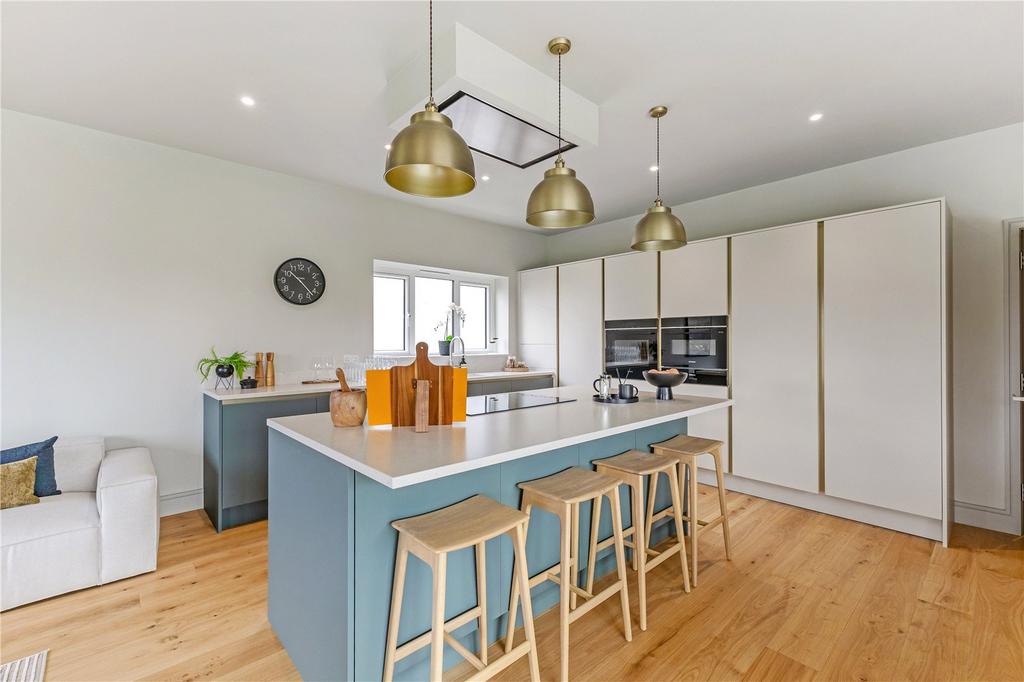 House 2 Kitchen