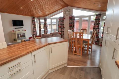 3 bedroom mobile home for sale, Ambleside Road, Windermere LA23