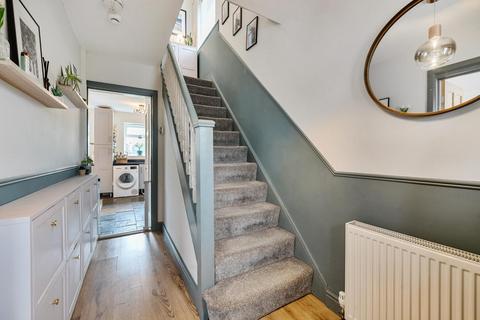 113 Broadgate Walk, Horsforth, Leeds, LS18 4EZ