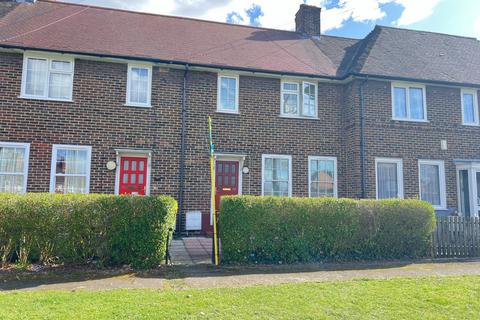 3 bedroom terraced house for sale, Charlton Park Lane, London SE7