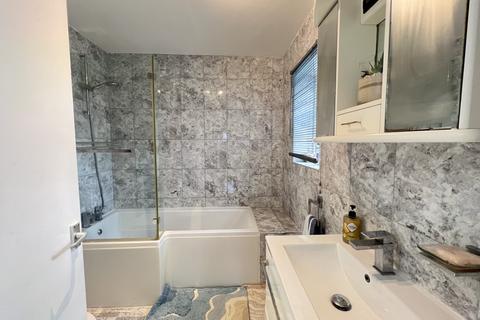 3 bedroom terraced house for sale, Charlton Park Lane, London SE7