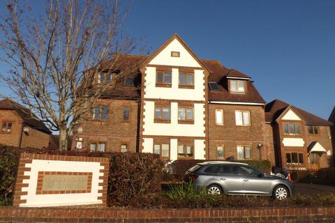 2 bedroom flat to rent, St Christophers Close