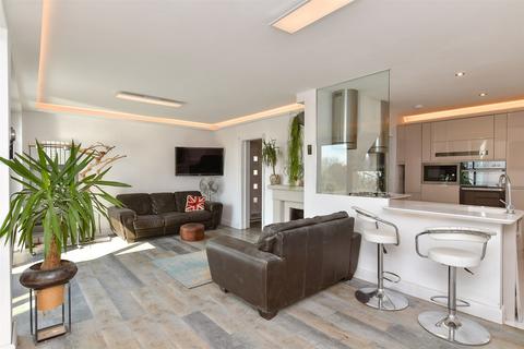 4 bedroom detached house for sale, Balsdean Road, Woodingdean, Brighton, East Sussex