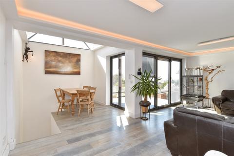 4 bedroom detached house for sale, Balsdean Road, Woodingdean, Brighton, East Sussex
