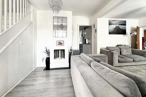 4 bedroom chalet for sale, Mount Drive, Saltdean, BN2 8QA