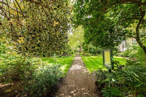 4 bedroom flat for sale, Hyde Park Square, London, W2