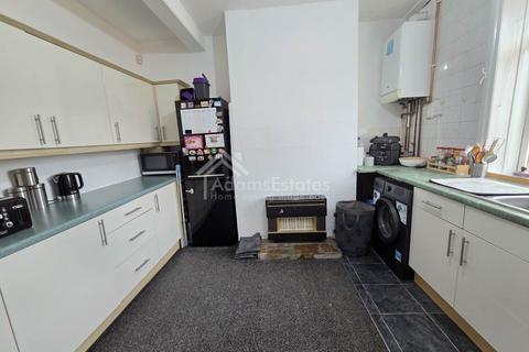 2 bedroom terraced house for sale, Chestnut Terrace, Dewsbury