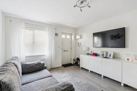 37 Wright Close, Bushey, WD23 2FH