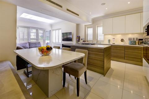 6 bedroom house for sale, Havanna Drive, Temple Fortune, NW11