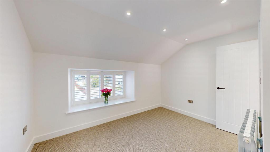 Empingham-Road-Stamford-04092025 172346.jpg