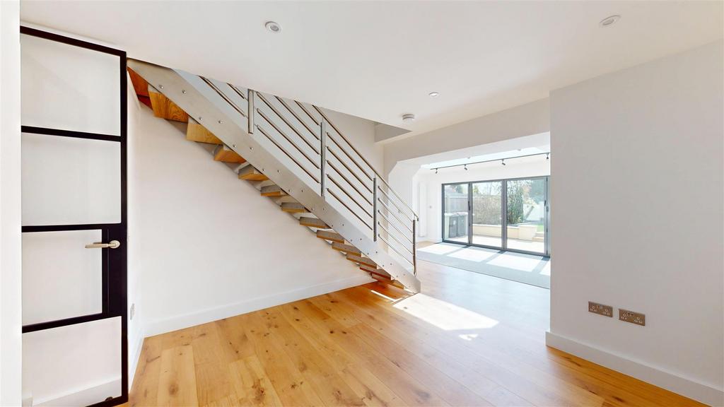 Empingham-Road-Stamford-04092025 172137.jpg