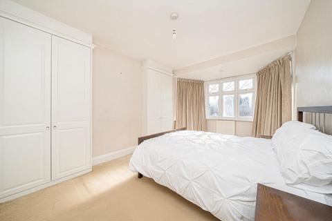 150 Percy Road, Twickenham, TW2 6JF