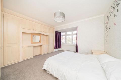 150 Percy Road, Twickenham, TW2 6JF