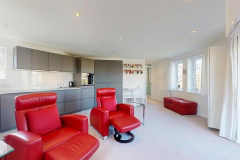 2 bedroom flat for sale, Welland Mews, Stamford