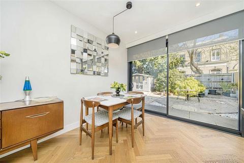 undefined, The Cedars, Teddington TW11