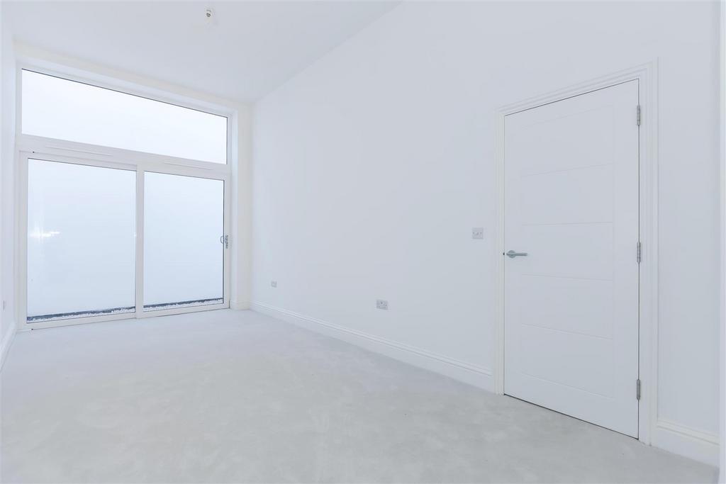 Northcourt Flat 2 7.jpg
