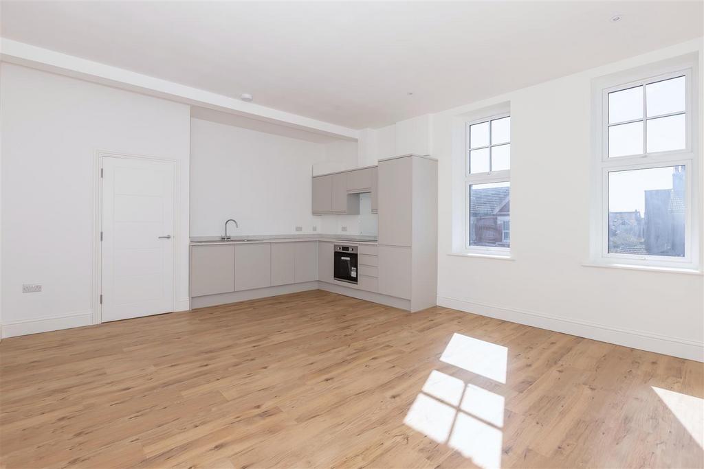Northcourt Flat 3 1.jpg