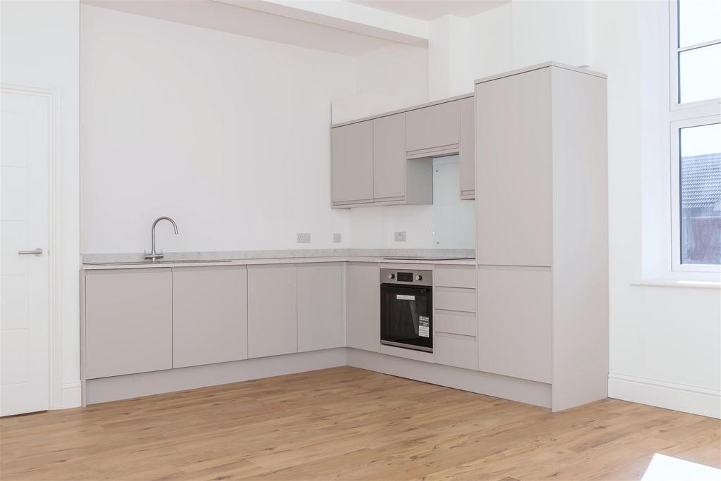 Northcourt Flat 3 2.jpg
