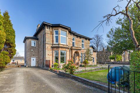 4b Bruce Road, Glasgow, G41 5EJ