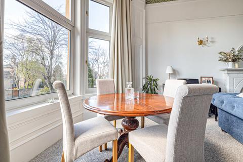 4b Bruce Road, Glasgow, G41 5EJ