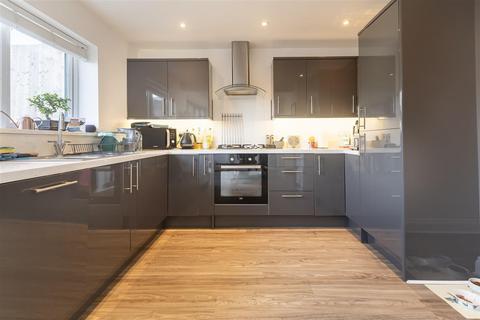 54 Shaftesbury Road, Epping, CM16 5BJ