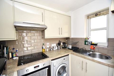 1 bedroom flat for sale, Queen Alexandra Road, High Wycombe HP11