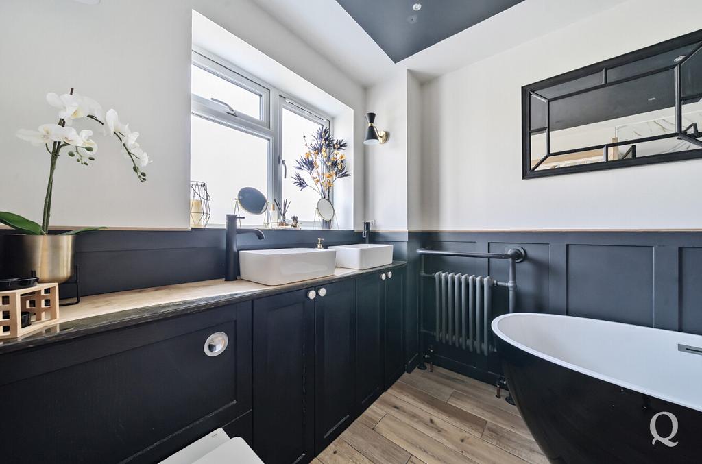 054f8f4d-fbf5-44f...